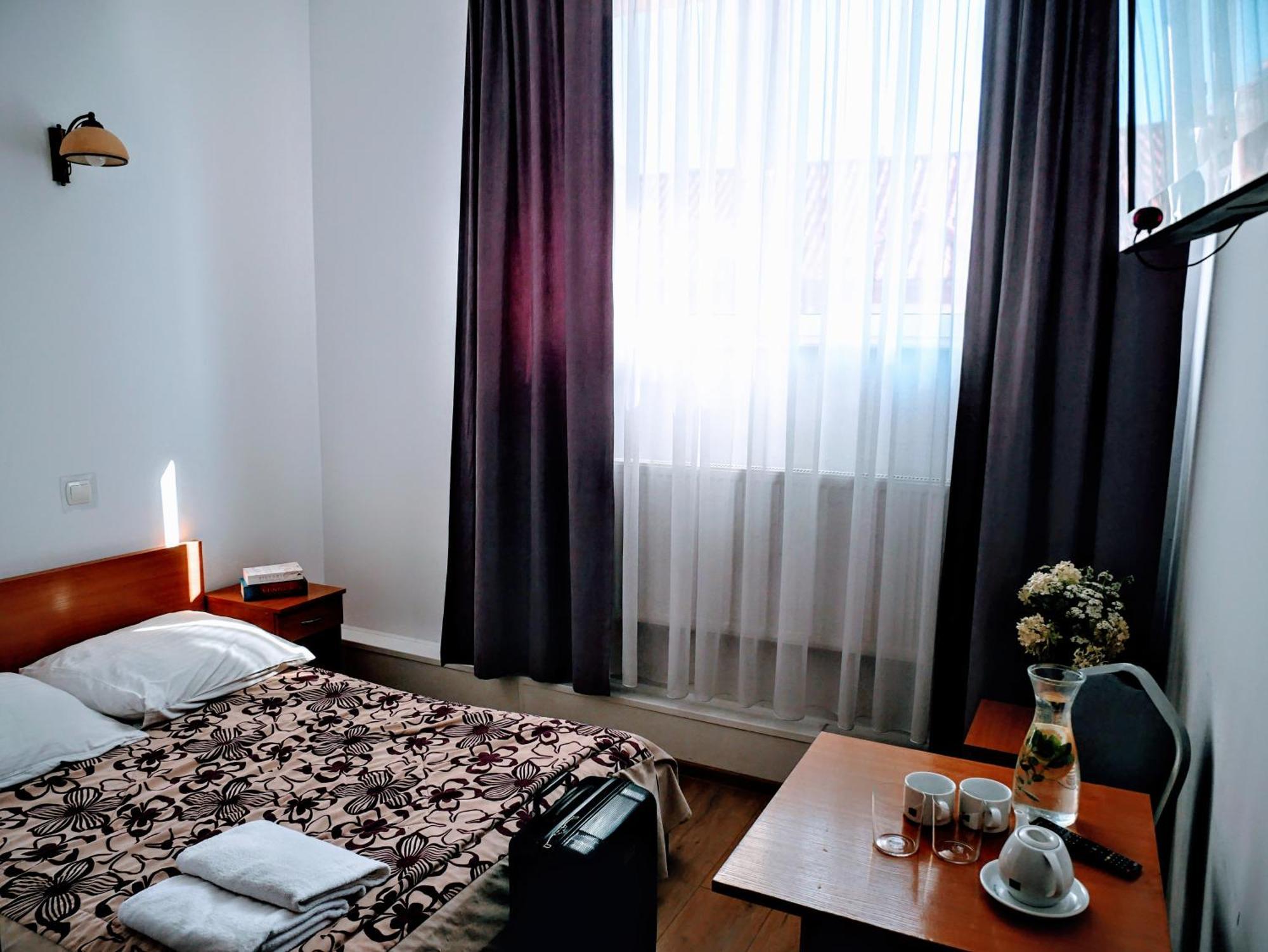 Hostel Evotel ジェロンカ エクステリア 写真